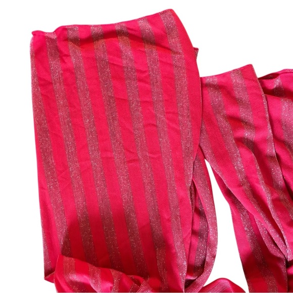 Victoria’s Secret Supermodel Essentials Coral Scarf Silver Sparkle Knit Oblong - Picture 3 of 5
